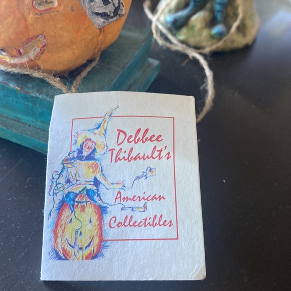 Selection of Debbee thiabault - Picture 7 of 16